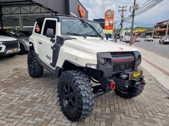 TROLLER T4 3.2 XLT 4X4 20V TURBO INTERCOOLER DIESEL 2P MANUAL TROLLER T4 3.2 XLT 4X4 20V TURBO INTERCOOLER DIESEL 2P MANUAL